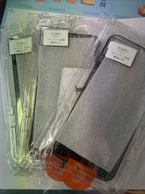 Triple Pack Black Smartphone Screen Protectors